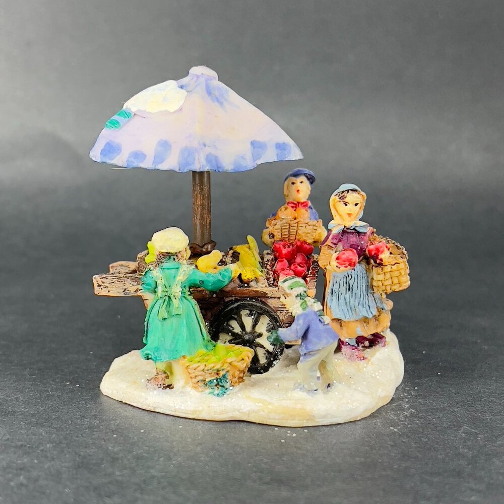 Cobblestone Corners Produce Cart Wagon Figurine Christmas Village Holiday Y2K